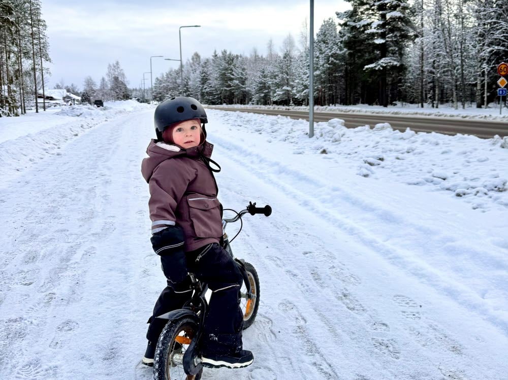 En ny gång- och cykelväg mellan Rolfhamre och Nore i Ljusdal gör det tryggare att cykla längs väg 83.